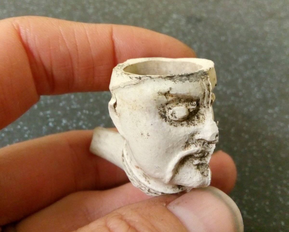 Fascinating day at <a href="/DiscoverElsecar/">Elsecar Heritage Centre</a> working on the #Newcomen boiler house restoration with <a href="/furniss_sons/">Furniss & Sons ltd</a> today. Highlight of the day was this lovely clay pipe bowl found by Tom and Gaz. Can anybody tell us what date it is? Found in 1920s backfill, but feels earlier. Poss 1890s?
