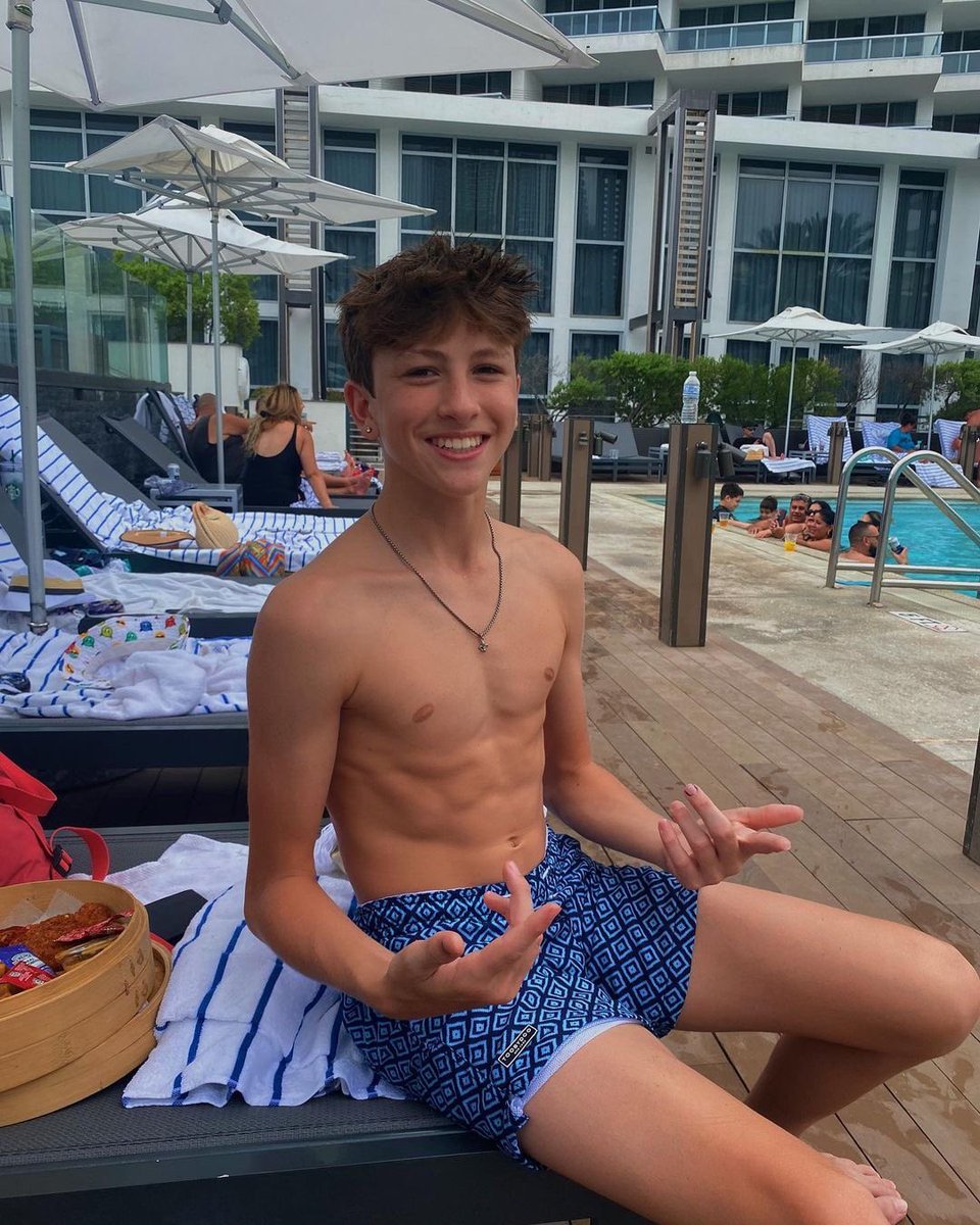 2winksrus's tweet photo. Sam Fine needs no introduction and his surname says it all.
#samfine #twink https://t.co/aTu9QIHvgR