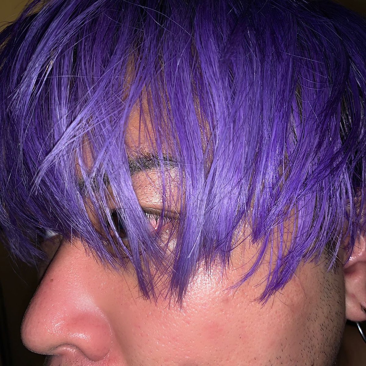 manicpanicnyc's tweet photo. I love getting up close and personal with Lie Locks!! 💟
(IG: hidechel )
#manicpanicnyc #purplehair #lielocks #cfbeauty #cfhaircare #dyeyourhair https://t.co/jYJR1EpF1r