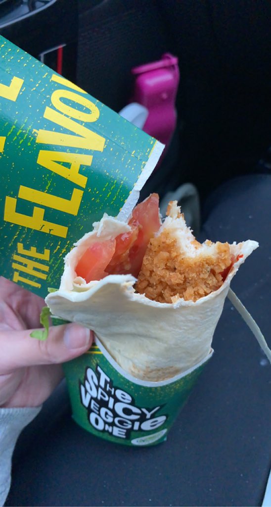 Ebbs011's tweet photo. Lost all trust in @McDonalds I’m absolutely gutted to have just bitten into my veggie wrap and its chicken. I will not be returning. @vegsoc https://t.co/ez3cF1B6xD