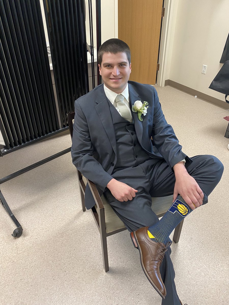 APowell_23's tweet photo. Never miss an opportunity to rep the city @Pacers. The only thing the groom chose for the registry was contributions for pacers tickets. Can my guy @ryhaas13 get some help to get his marriage started right?! https://t.co/n2Nvtp9kJ7 https://t.co/BjKLSznLVp