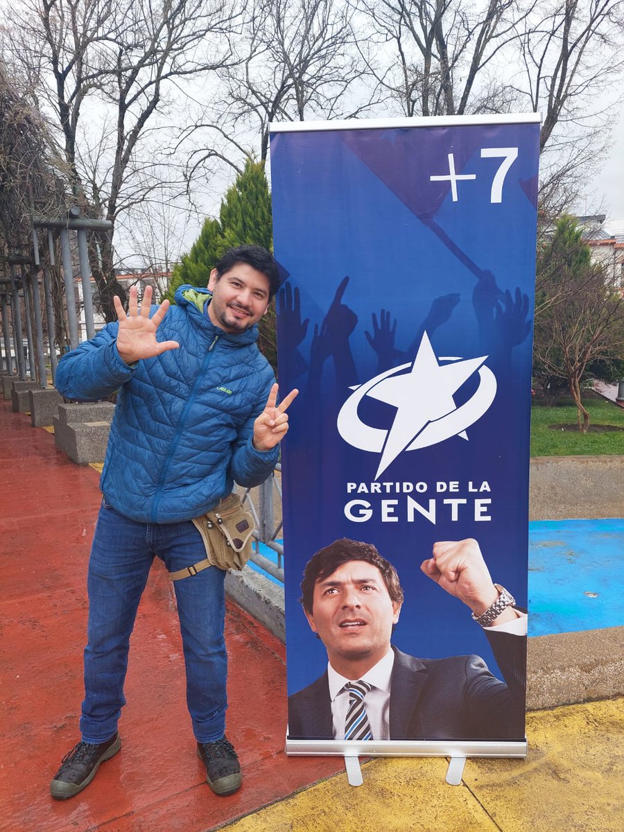 GreatScull's tweet photo. @C1audioBravo El que le cobre el impuesto específico a las mineras, el que quite el IVA a los remedios y a la canasta básica, el que acorte las carreras universitarias, el que no deba favores políticos a ningún grupo económico. Sin duda un deportista inteligente como usted sabe la respuesta https://t.co/91Ij02rTZp