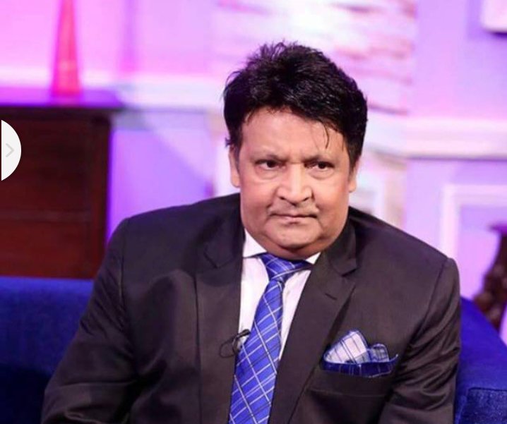 Saddened to know the death of legendary and rocking comedian star UMER SHARIF .
May Allah Rest your soul in Peace and give you high rank in Jinnah 😥😥