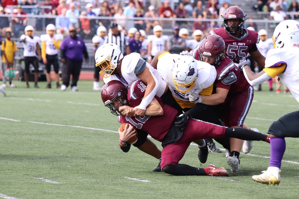 Sykotyk's tweet image. Erie 21, Buffalo St. Joseph's 7 - Half #36 @PaFootballNews #BeyondTheKeystone @SJCIfootball @Erieroyalsfb @WNYAthletics @wny_football @D10FootballHub @d9and10sports