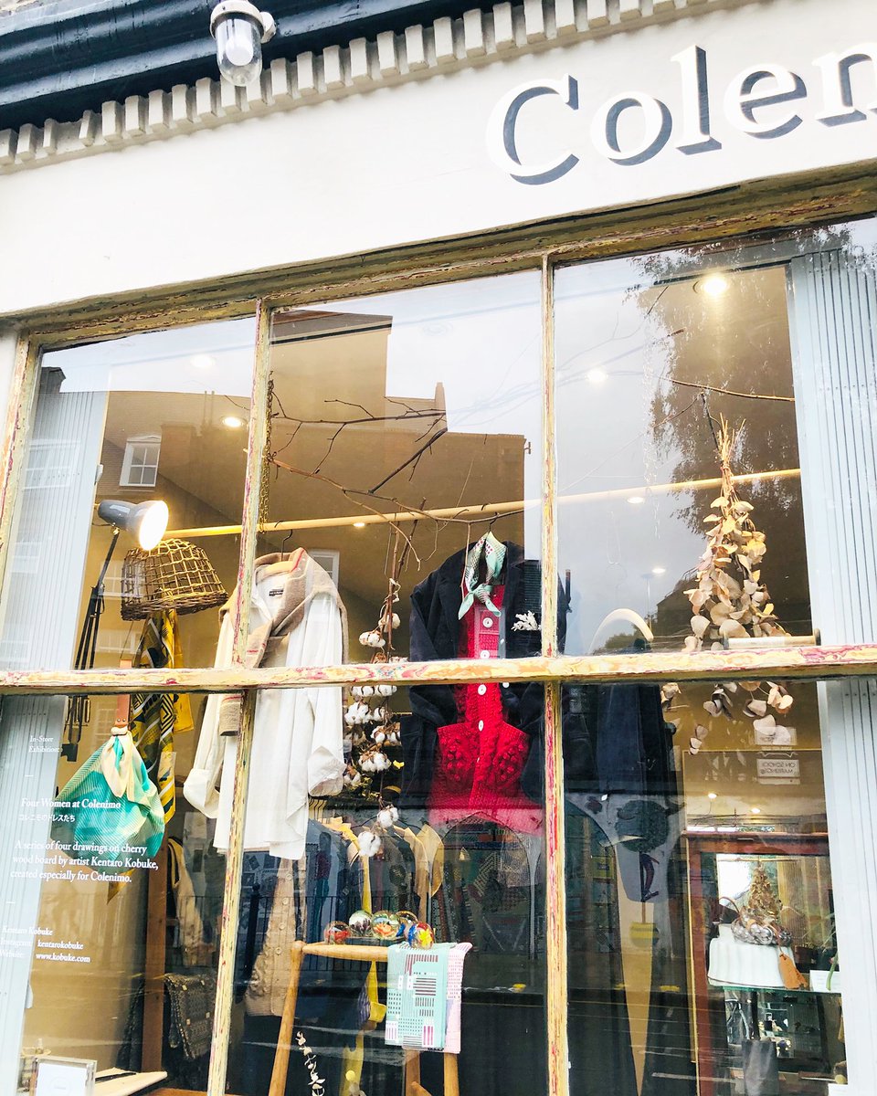 Colenimo's tweet photo. Very London weather today☔️However LOVE Autumn season🍂💗Having cup of tea now..🫖☺️Opening Sunday 10:30-4:30pm 👋
これぞロンドン！な、お天気😆でもこの秋のロンドン、愛さずにはいられない。。🥰
#colenimo #columbiaroad #columbiaroadflowermarket #madeinengland #eastlondon #shoreditch https://t.co/CblsbxjbC5