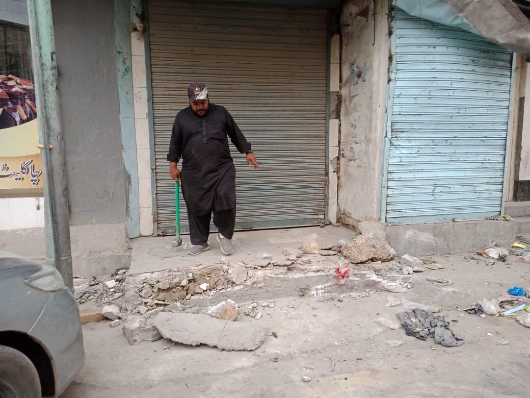 ACCityQta's tweet photo. Anti encroachment activity in city area with ⁦@OfficialMcq⁩ https://t.co/jmWcJHec4k