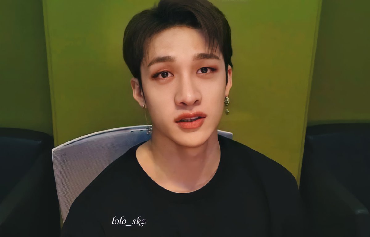 Elli__sta's tweet photo. Happy Birthday, Chan❤❤❤the most beautiful and talented person on the planet, be happy and healthy😘🐺💥🎉🎊☀
#TripleThreatBangChan
#못하는걸_못하는_천리방생일
#HappyBangChanDay
@Stray_Kids https://t.co/eGJ3MprCWM