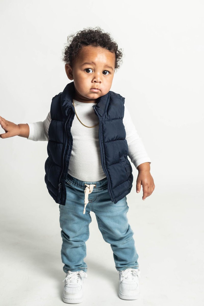 SaesTtc's tweet photo. HAPPY 1st BIRTHDAY Sencere 🥳😭 https://t.co/5i5bLaMw1K