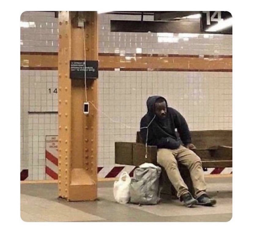 Müzik senin için ne kadar önemli ???

Ben :