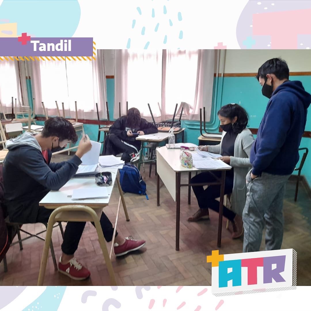 BAeducacion's tweet photo. Un nuevo sábado con clases presenciales para el fortalecimiento de las trayectorias educativas en la Provincia, en el marco del programa #MásATR 

Compartimos imágenes de #Baradero #Ensenada #SanVicente #Tandil https://t.co/04pTD9SQbY