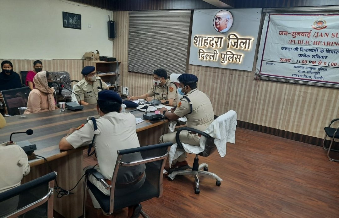 DCP_SHAHDARA's tweet photo. Sh. Sagar Preet Hooda IPS , Jt. CP/Eastern Range attended himself the #JanSunwai Camps held at Seepmapuri PS/Subdivision  #ShahdaraDistrict today. Total 121 complainants dealt with and disposed off today. #Dcp_Shahdara. 
@CPDelhi
@JointCP_ER
@DelhiPolice
@SagarHoodaIPS https://t.co/76OG8hWyVp