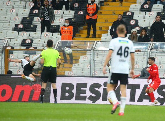 BesiktasOrdusu's tweet photo. Fıtrat değişti sanma, bu kan yine o kandır😉 https://t.co/0mkap8a3S1
