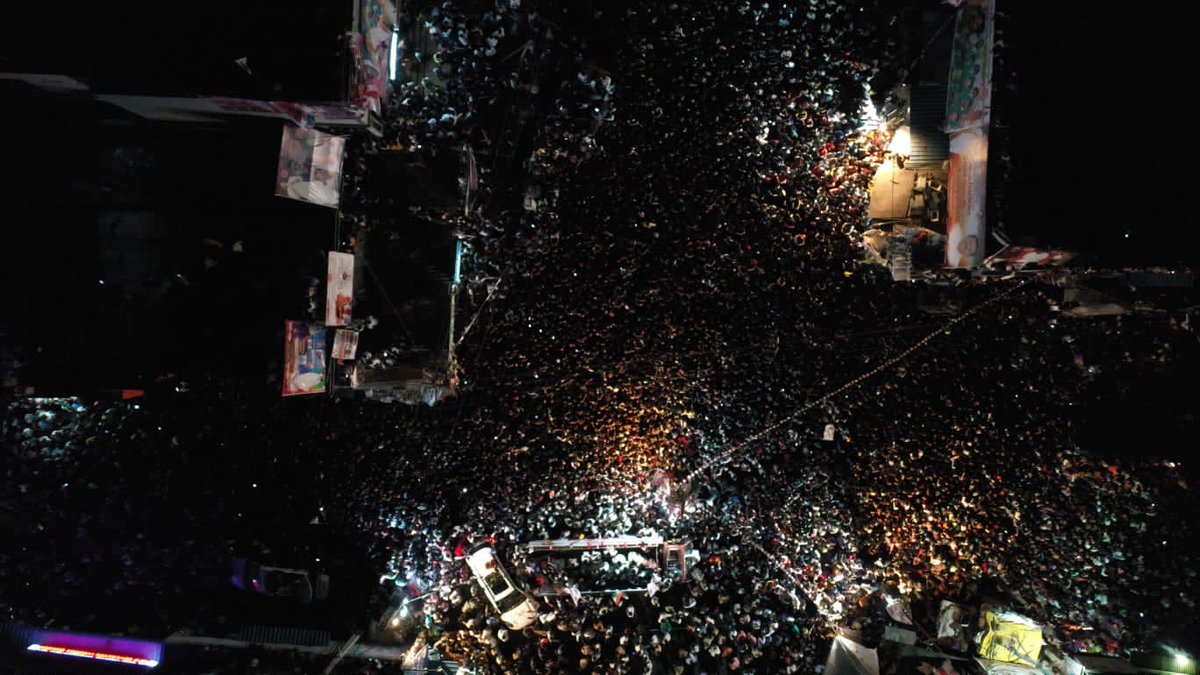 JanaSenaParty's tweet photo. పుట్టపర్తి  కొత్త చెరువు శ్రీ పవన్ కళ్యాణ్ గారి బహిరంగ సభ డ్రోన్ షాట్స్

#JanaSenaSramadaanam 
#JSPForAP_Roads https://t.co/v0hHeUe1aF