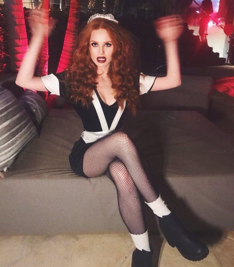 DistinctBelle's tweet image. time warp.