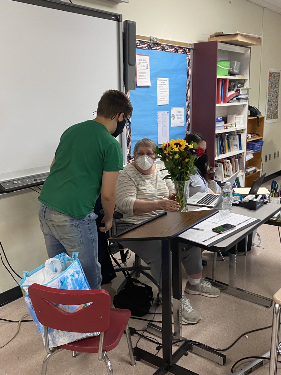 Melissa Betz tweet media