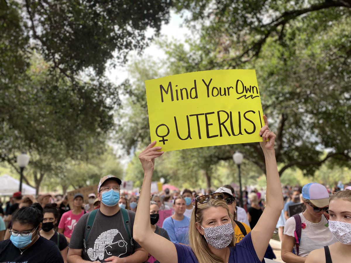 ProgressTX's tweet photo. Some of our favorite signs from the Austin #WomensMarch2021 

#womensmarch #progresstexas #txlege #fightbacktx #bansoffourbodies https://t.co/GJUmsNnKZa