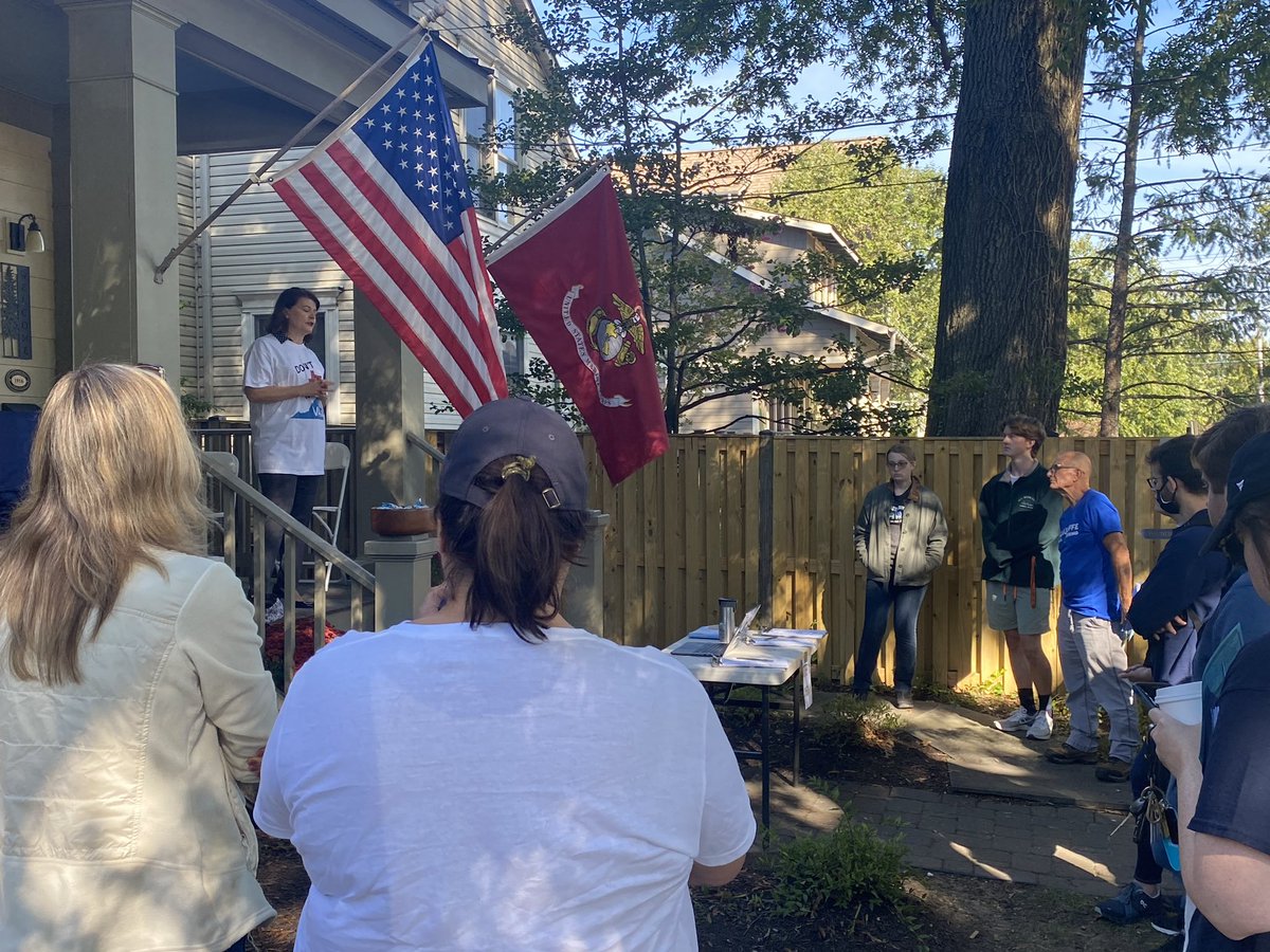 AnjJohnny's tweet photo. Amazing South Arlington launch today with @wofava and @BarbaraFavola!! 🙌Proud to be getting out the vote here for #knocktober https://t.co/G835xeM2Ml