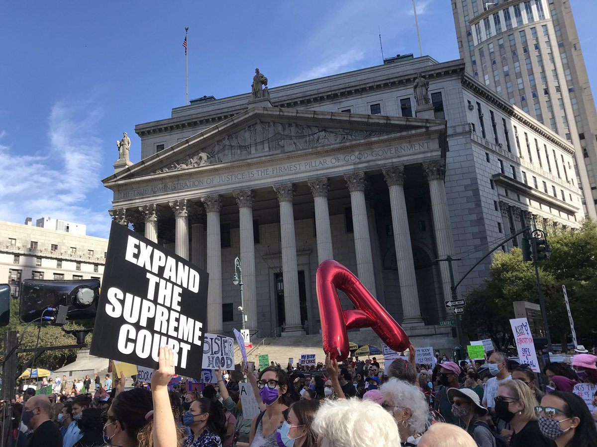 BeccaMarcus's tweet photo. #RallyForAbortionJustice https://t.co/b8qtk7r8Ga