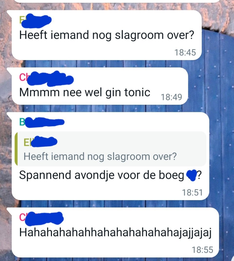annelies_a's tweet photo. Handig, de burenapp. https://t.co/Y4gP9GjixG