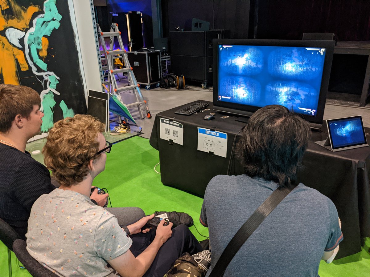 Amazing conference with lots of awesome gamers! How crazy it was to finally show the game in public.

#gamedev | #indiedev | #indiedevworldorder | #screenshotsaturday | #madewithunity | #playtest | #roguelike | #pixelart | #dkgame