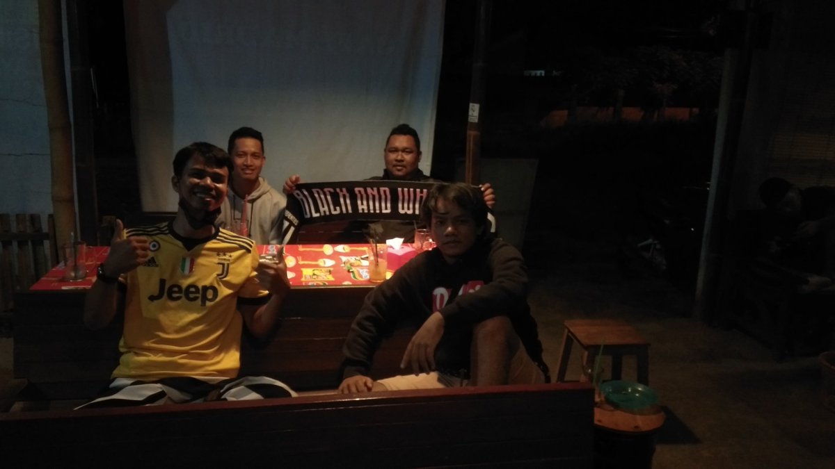 Suwun ges buat yang sudah datang nobar meski cuma 4 orang 🙈
#ForzaJuve