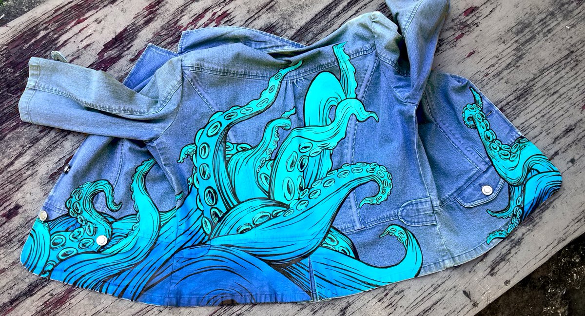 pmintmonster's tweet photo. Putting a bunch of new hand painted jackets, caps and bandanas in my shop, just in time for spooky season! If you haven't seen my new shop yet, you can find it at https://t.co/VYOeYPgqur? https://t.co/4MTt6nmSQh