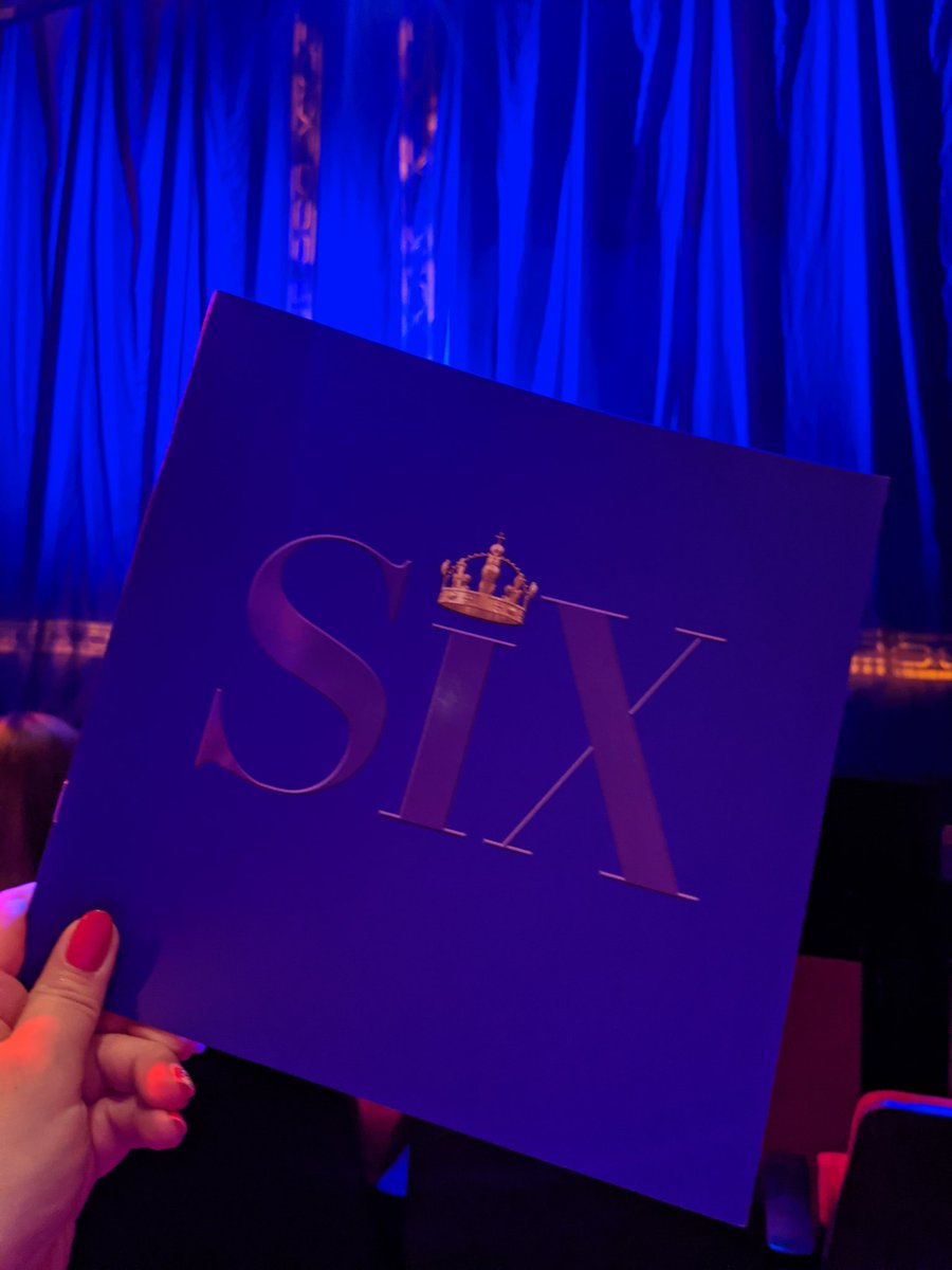 MrsKSibson's tweet photo. 2 weeks in a row at the theatre! I love my life! Tonight it is @sixthemusical @CurveLeicester #divorcedbeheadeddied https://t.co/YS68T0hV23