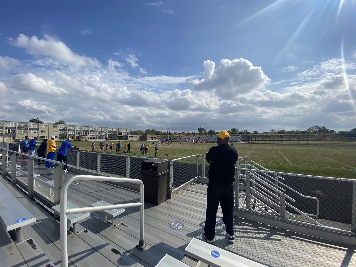 CPSNetwork16's tweet photo. Itโs a beautiful day for some #BlueDevilsFootball!!! @TildenCCA @PrincipalRamos https://t.co/qVjkDU3T2M