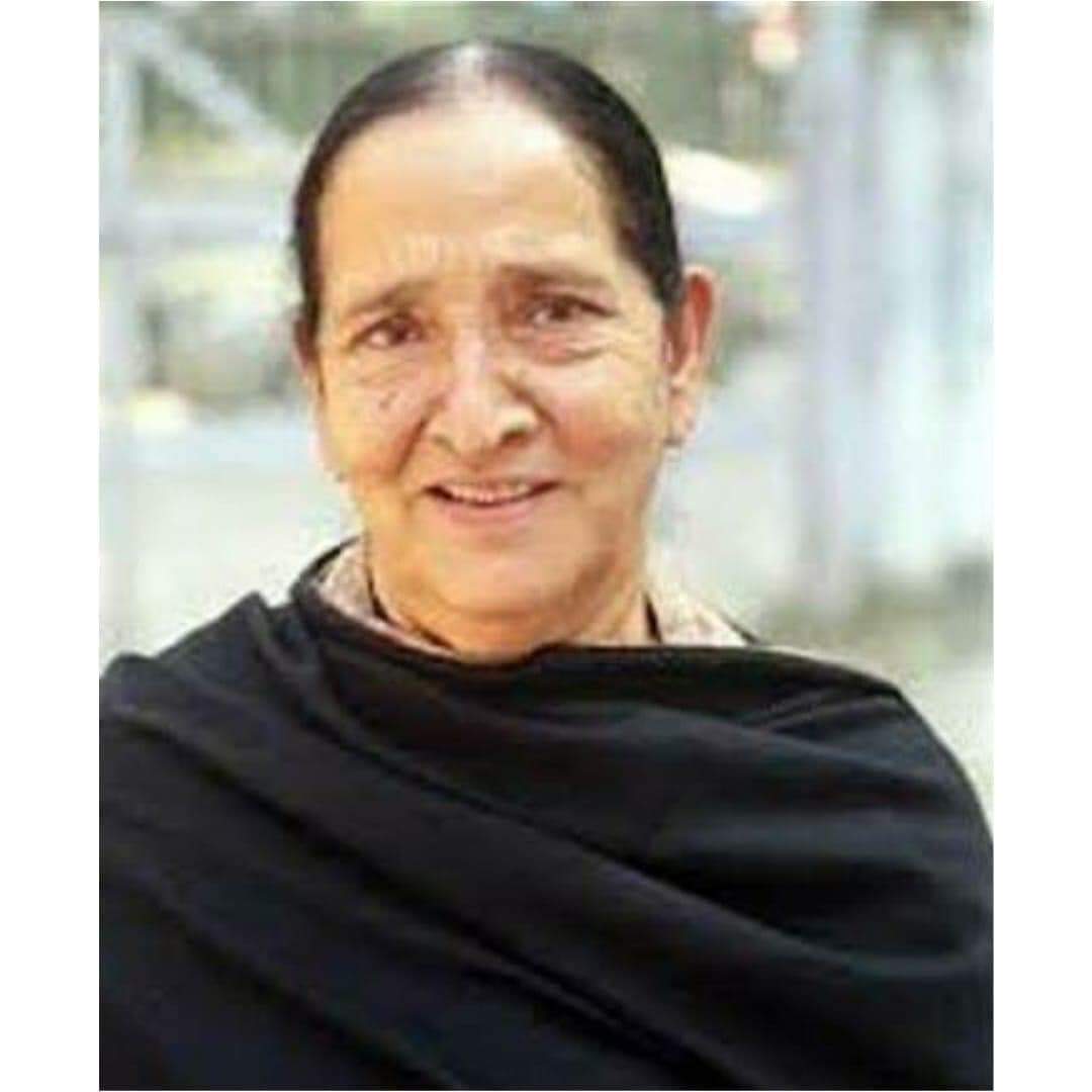 पूर्व विधानसभा सदस्य और पूर्व अध्यक्ष (INC Delhi) मोहतरमा ताजदार बाबर के इंतेक़ाल की ख़बर से बहुत अफ़सोस हुआ।
अल्लाह मरहूमा को जन्नत मे आला मक़ाम अता फ़रमाए और अहल ए खानदान को सब्र-ए-जमील अता फ़रमाए
खिराज-ए-अक़ीदत। <a href="/ShayarImran/">Imran Pratapgarhi</a> <a href="/UPkaAlam/">Shahnawaz Alam</a> <a href="/INCUttarPradesh/">UP Congress</a> <a href="/INCIndia/">Congress</a> <a href="/INCMinority/">Congress, Minority Department</a>