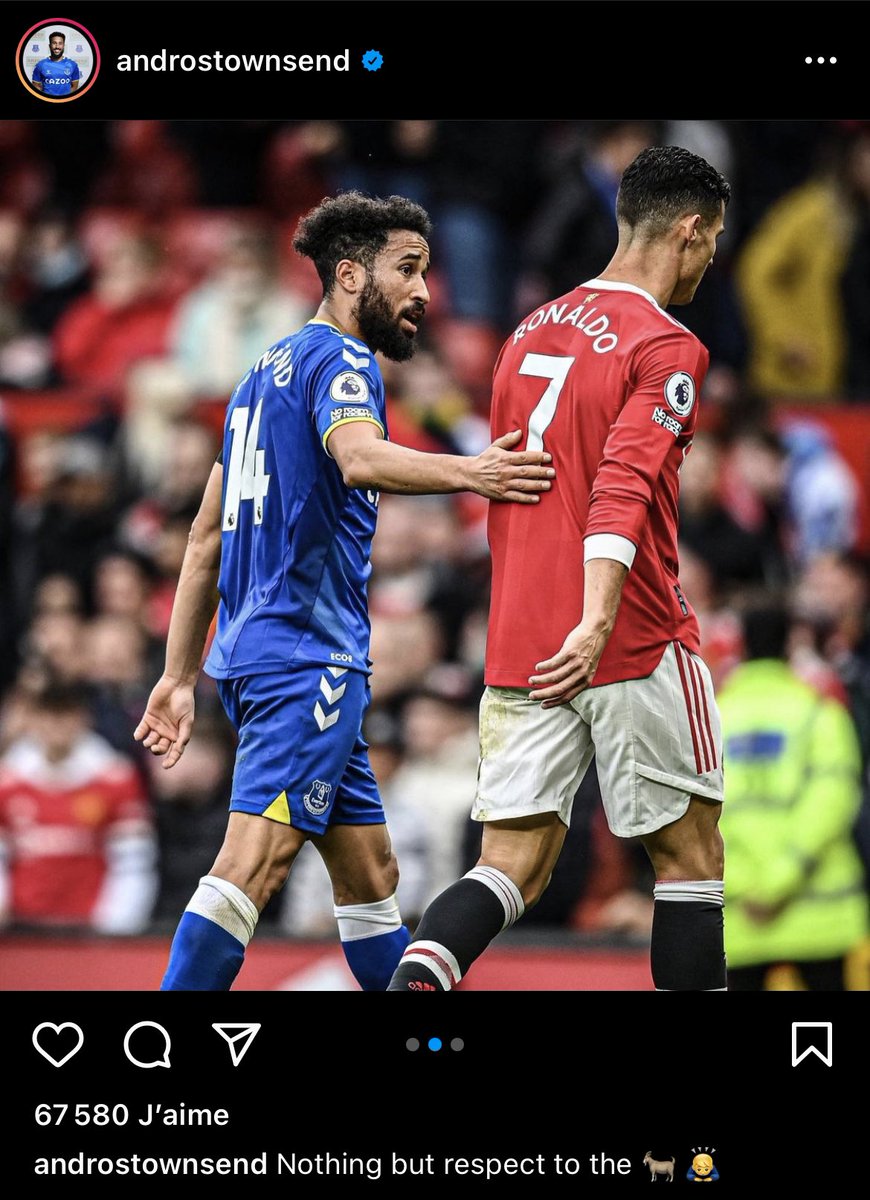 ActuFoot_'s tweet photo. Il a célébré comme Cristiano, le Portugais lui a offert son maillot à la fin du match. 👏 https://t.co/uvw6YPRor0