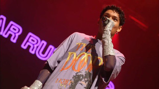 fitzsupremacy's tweet photo. OMAR RUDBERG WORLD TOUR PLS I BEG (but he has to come to australia or i will cry) https://t.co/n5UftKxNxM