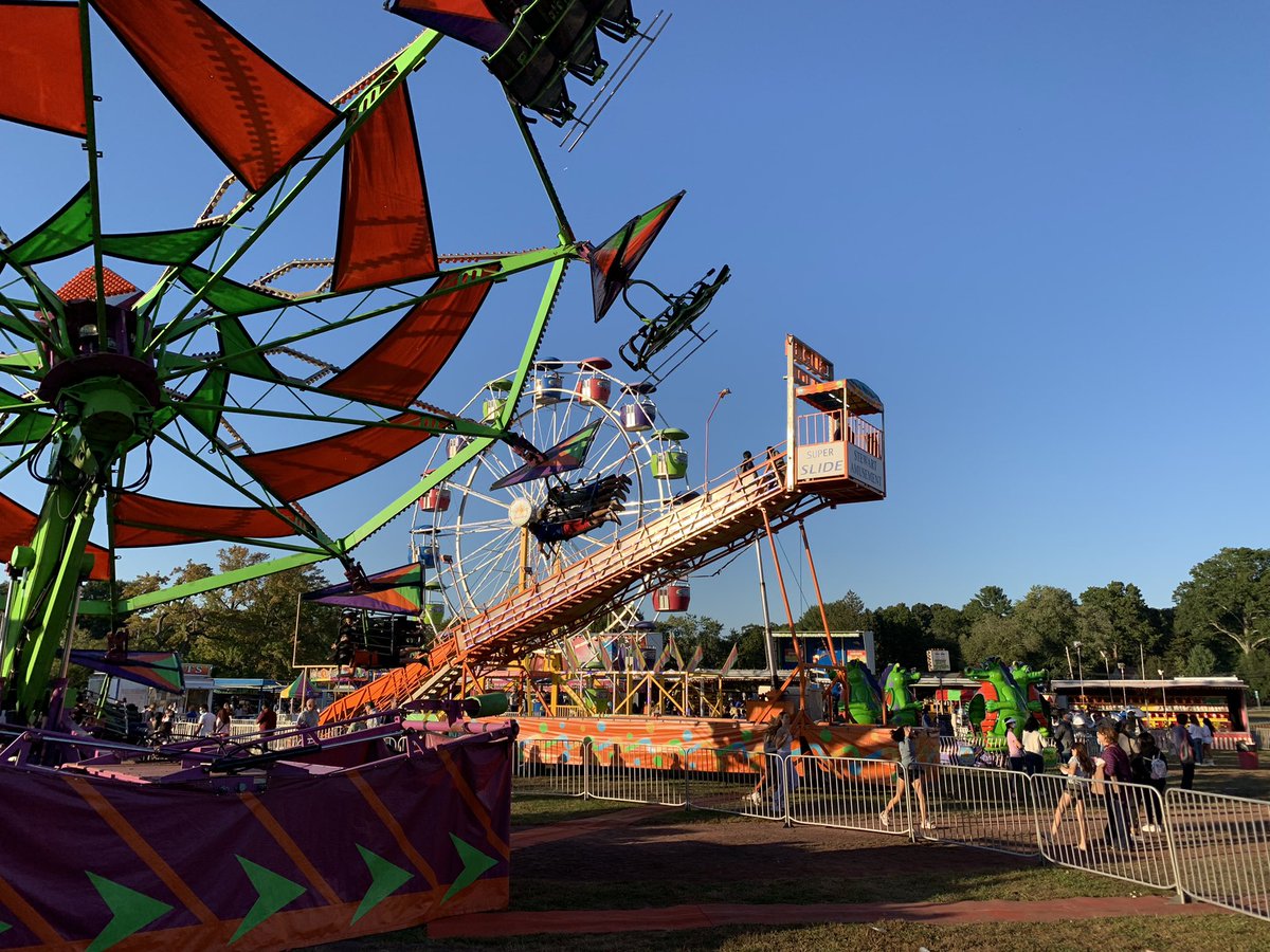 The perfect weekend for <a href="/HarrisonCSD/">Harrison Schools- NY</a> carnival! <a href="/PAR_PTA/">Parsons PTA</a>