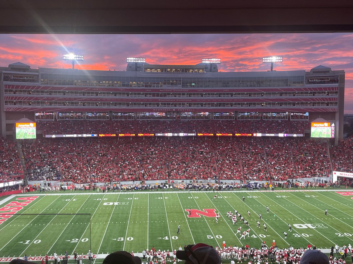 GitRDoneLarry's tweet image. October Husker football sunset. GBR!