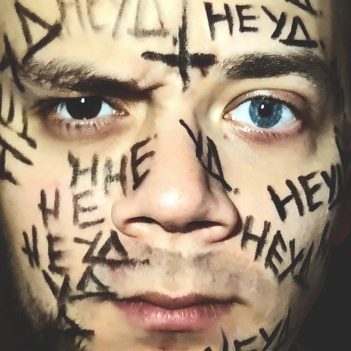 Movec_'s tweet image. Скоро скоро скоро!!!
exqzme x Movec - НЕУД. (snippet 2021)

youtube.com/shorts/_mljHny…