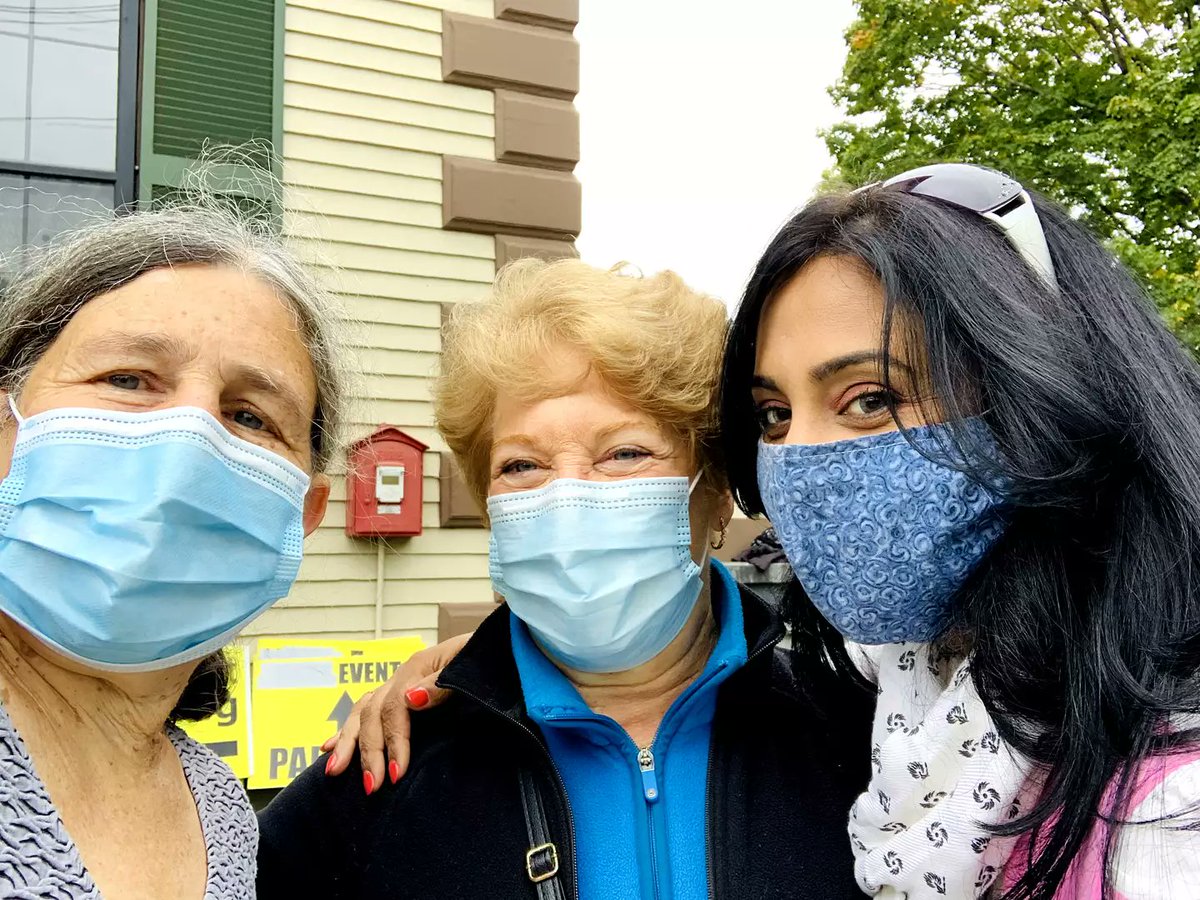 Tremendous turnout at #RallyForAbortionJustice in #Acton today, so grateful to #ReproductiveRights activists for organizing rally! As a Senate co-author of the #ROEAct, I was proud to speak alongside <a href="/RepDanSenaMA/">Danillo A. Sena</a> &amp; <a href="/TamiGouveiaMA/">Tami Gouveia</a> about our support for protecting #abortion rights