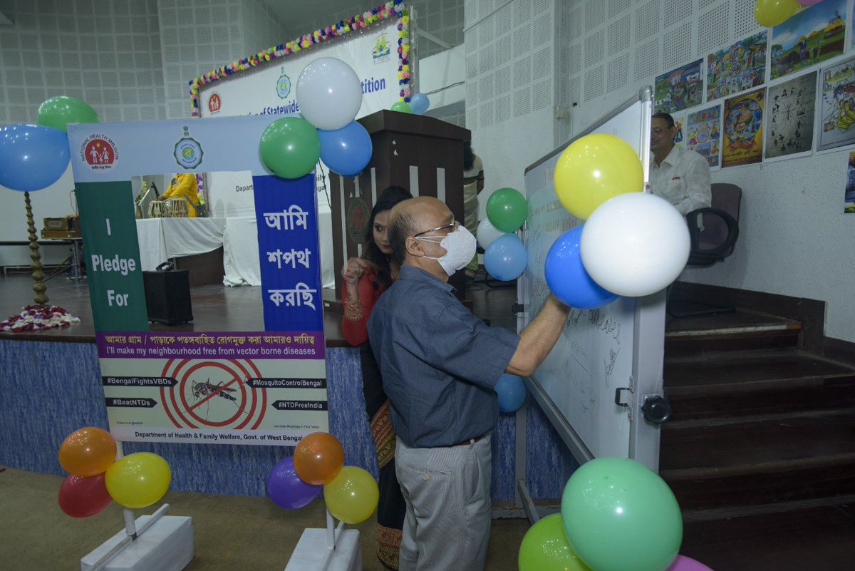 I_Ipsita's tweet photo. This online statewide painting competition was an unique idea of NVBDCP wing- Bengal, to beat the blues among pandemic in the year 2020! We promoted the popular hashtags of #NVBDCP prog through a colourful Photo Point!

#BeatNTDs #VBDFreeBengal #BengalFightsVBDs #NTDFreeIndia https://t.co/reb4tF1OCq
