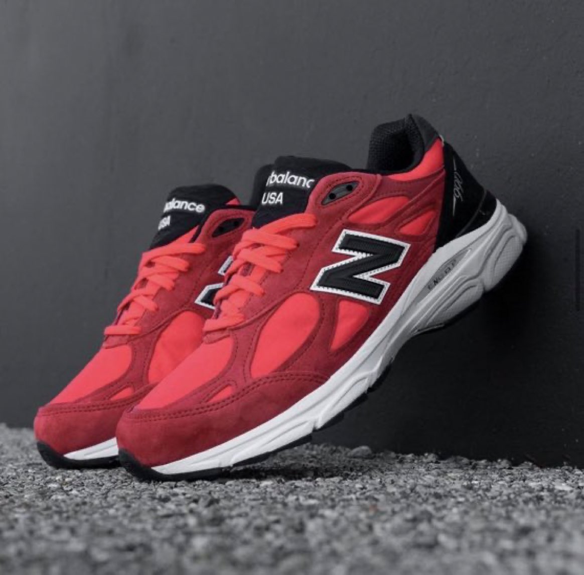 Balance 990v3 'Red/Black' on YCMC https 