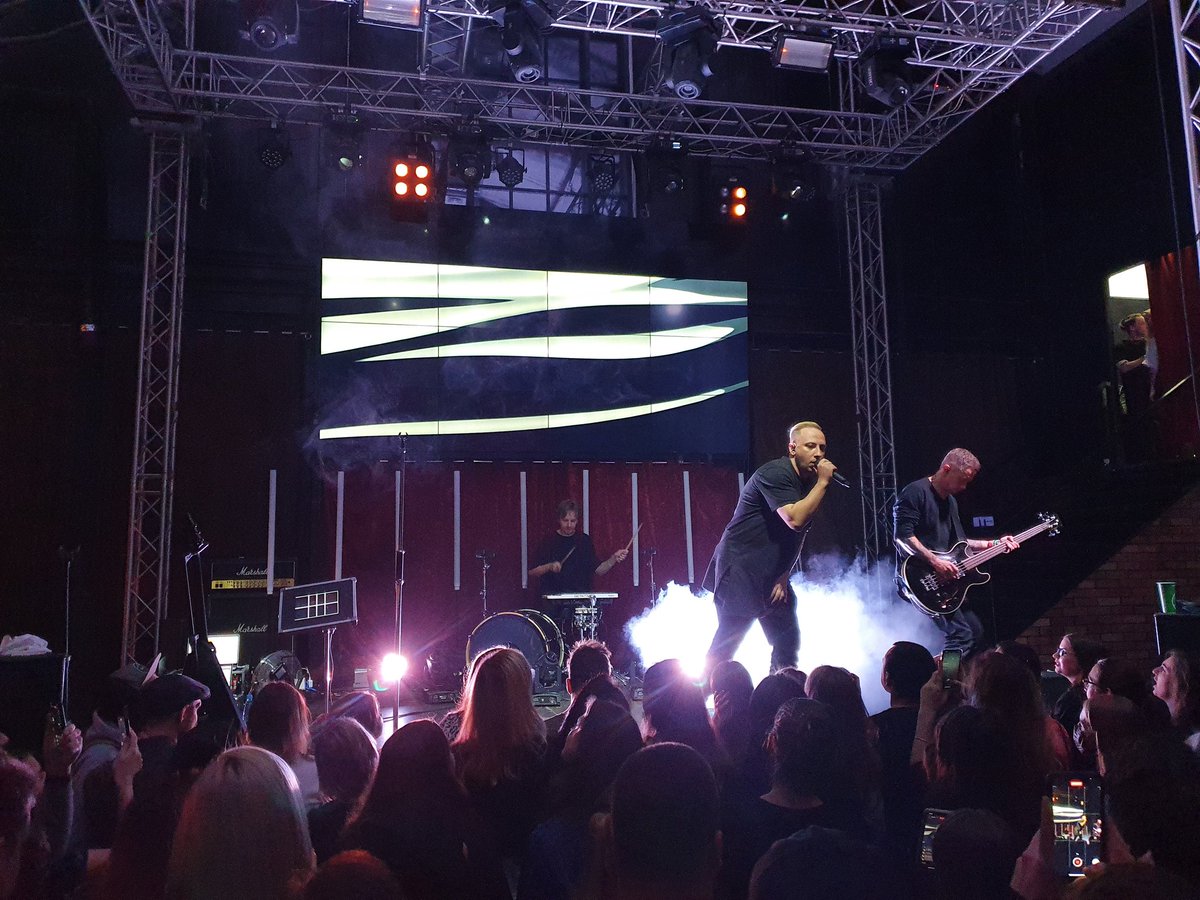 EnterVictor's tweet photo. First proper gig after 1.5 years! I'm so glad I decided to attend! Thank you amazing Ocean Jet! 😃 https://t.co/wh8WofPxRF