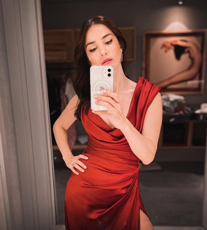 Mis favoritos son tan bellos
#CanYaman #ÖzgeGürel 
#BayYanlış #ElHombreEquivocado