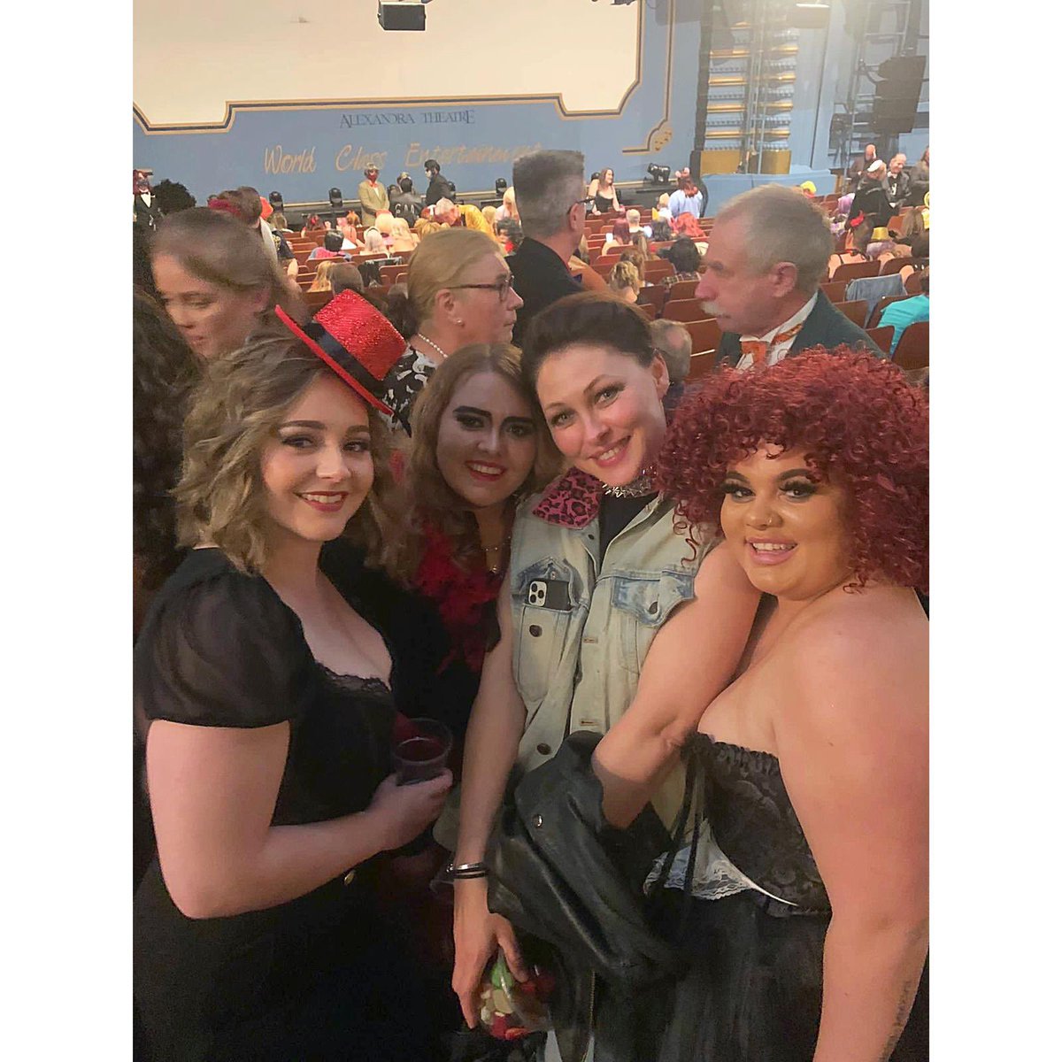 Codyx97's tweet photo. Only the best at Rocky Horror…@EmmaWillis ❤️❤️ https://t.co/SnJexiiZPc