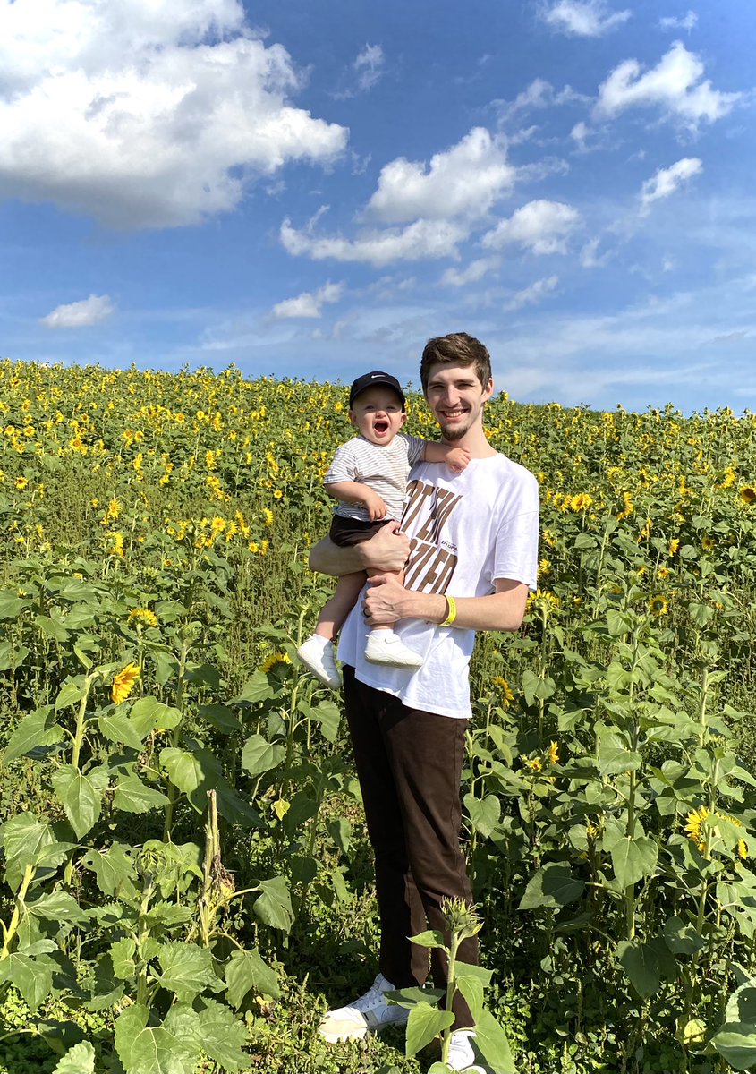 EZehMedia's tweet photo. Today was actually a lot of fun. Went to a pumpkin patch w my girl and my little dude. Was a little hot but we are looking forward to fall! 🎃🌻 https://t.co/uQBmD9qgXC