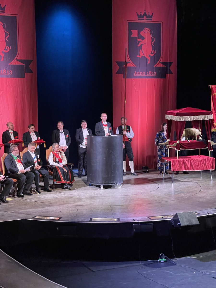 Grisefest med Det Norske Studentersamfund ikveld 🥰