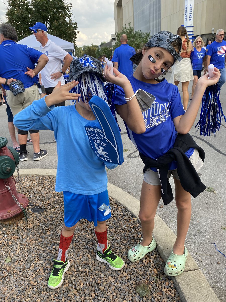 #WeAreUK #gatorhater. GBB