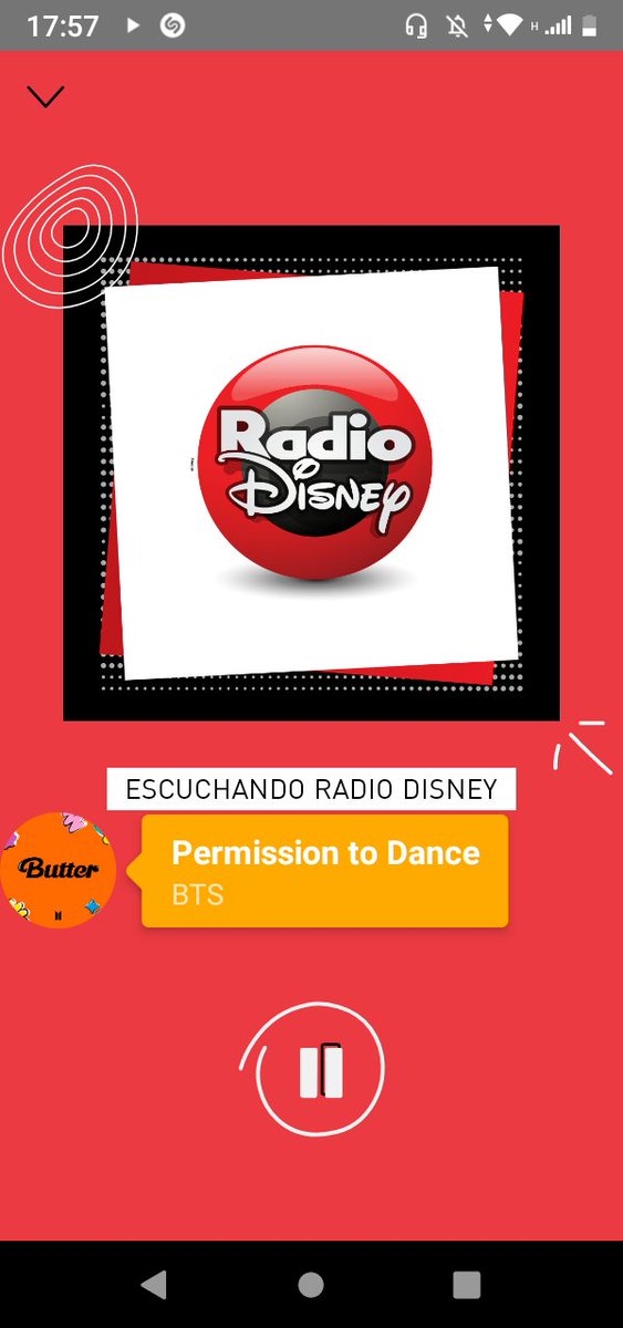 btspromoarg_2's tweet photo. 📻 | #BTSenRadiosARG

 Por segunda semana #PermissiontoDance de @BTS_twt se mantiene en la cima del #Ranking47 de #RDArgentina ! 🥳👏💜

➡Pueden escucharla ahora
https://t.co/pwY8nR0YhE https://t.co/xKQQQKrm7r