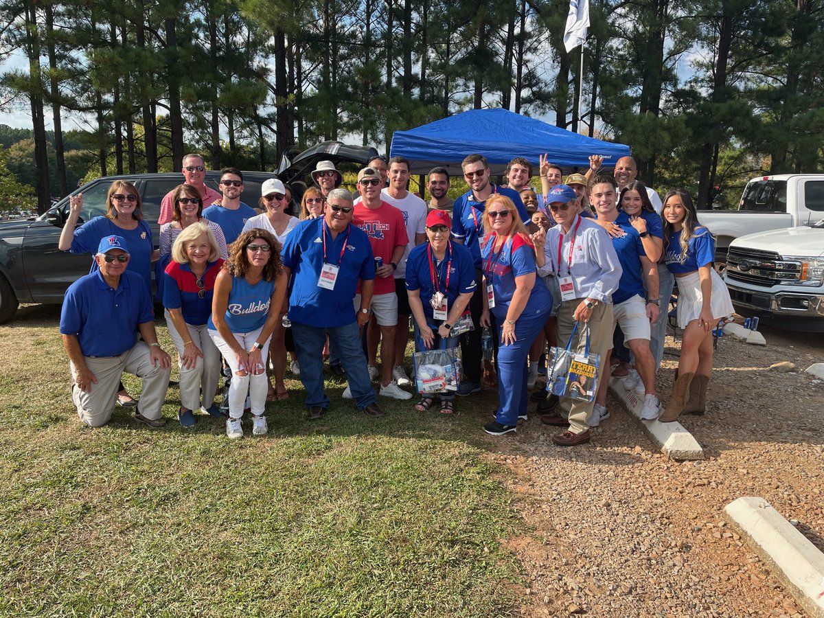 Found the Kendall crew and some other Tech family here in Raleigh! #GoDogs🏈