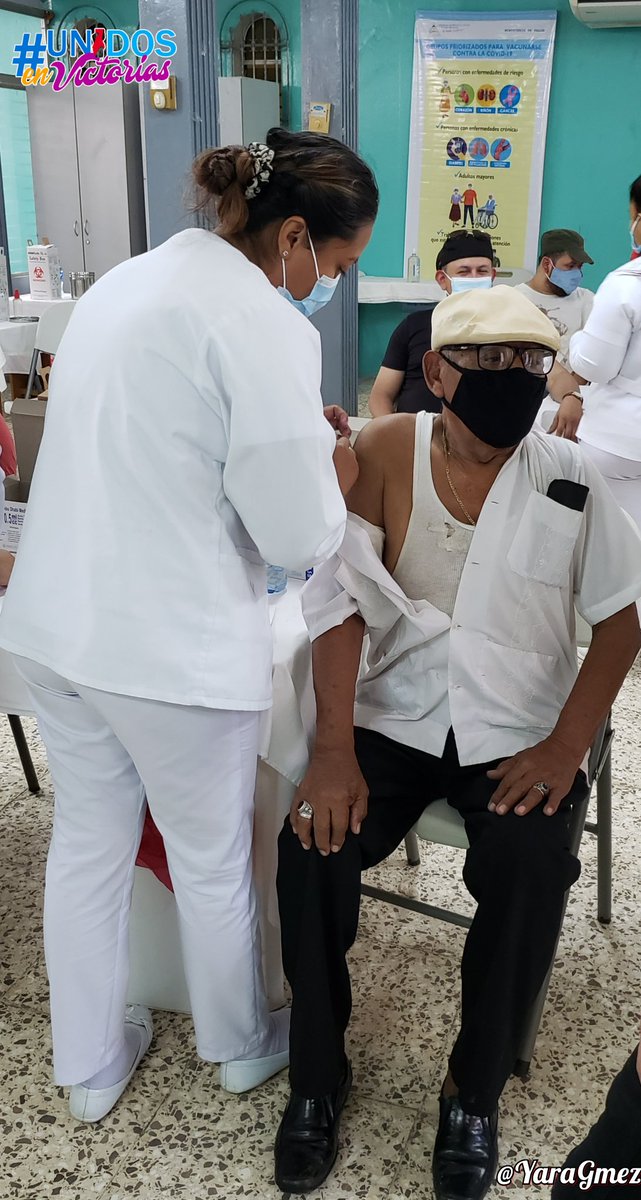 La atención en el Centro Familiar Comunitario Elena Lau para la vacunación voluntaria contra Covid 19, está super ágil con un personal médico lleno de paciencia y amor. 
Aproveche y vaya a vacunarse!
#UnidosEnVictorias 
#VacunandonosPuebloQueVence 
<a href="/FloryCantoX/">Flor y Canto 🇳🇮</a>