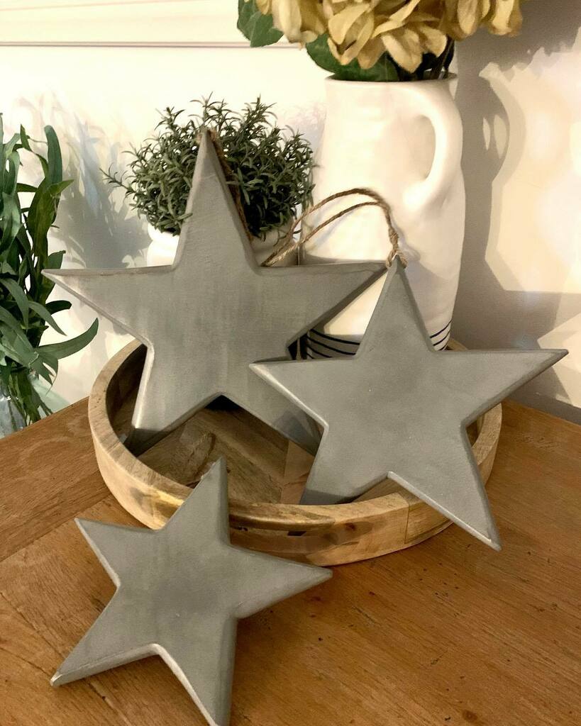 Oh my giddy stars! I’m literally swooning over some of our home pieces just now &  loving the wood rustic feel - how many stars is too many? Asking for myself 😂 

#willowood #willowooduk #willowoodathome #stars #woodstars #hangingstar #hangingstars #… instagr.am/p/CUimnGNsTf9/