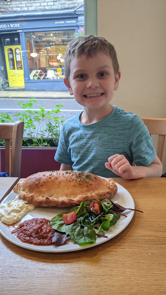 bearhugz45's tweet photo. Sometimes I think I'm not good enough , i feel I've failed in life that I'm not as good as other people. They seem to have more success in life. Big house , perfect friends and family. But then I like at my son's smile tonight and think , i must be doing okay 😊❣️ https://t.co/c1Q0jlxARh