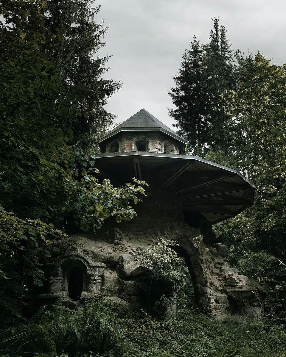 desertedpicx's tweet photo. I had a dream last night... https://t.co/fYDwyzZ3AA