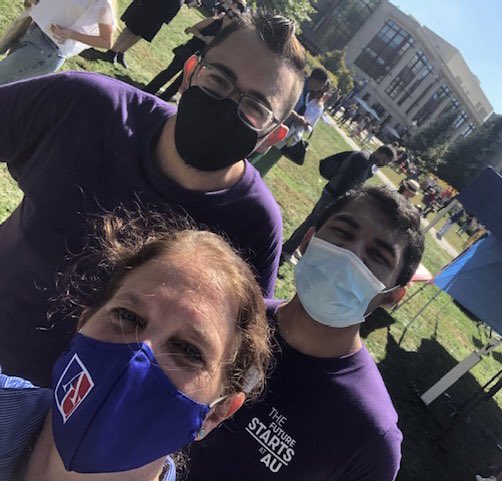 SylviaBurwell's tweet photo. More #AUFamilyWeek fun on the Quad with students, family, and sun! https://t.co/KrHxLesT58